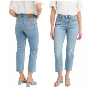 Levi’s Premium Wedgie Straight Women’s Buttonfly HighRise Distressed Jeans Sz 27